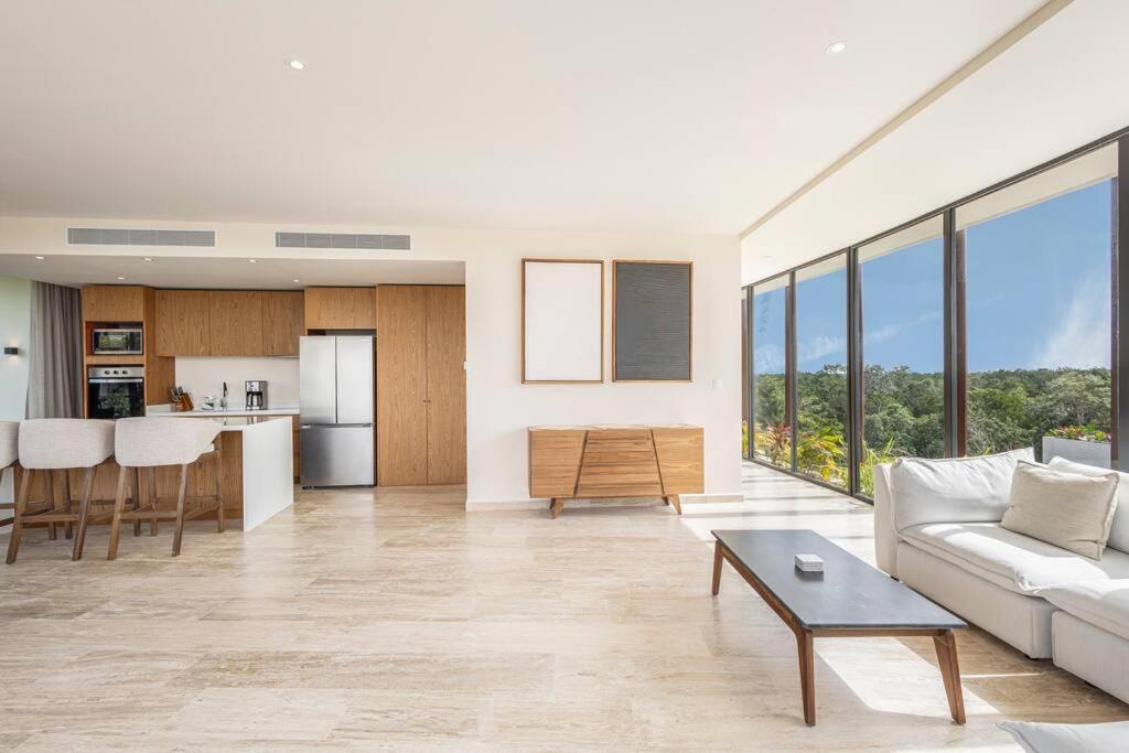 Apartment Stunning 2 Bd Mistiq Ph Rooftop Private Pool