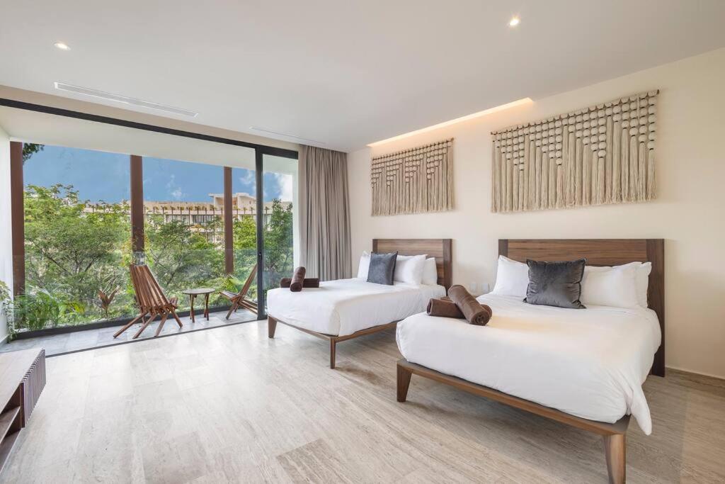 Apartment Stunning 2 Bd Mistiq Ph Rooftop Private Pool